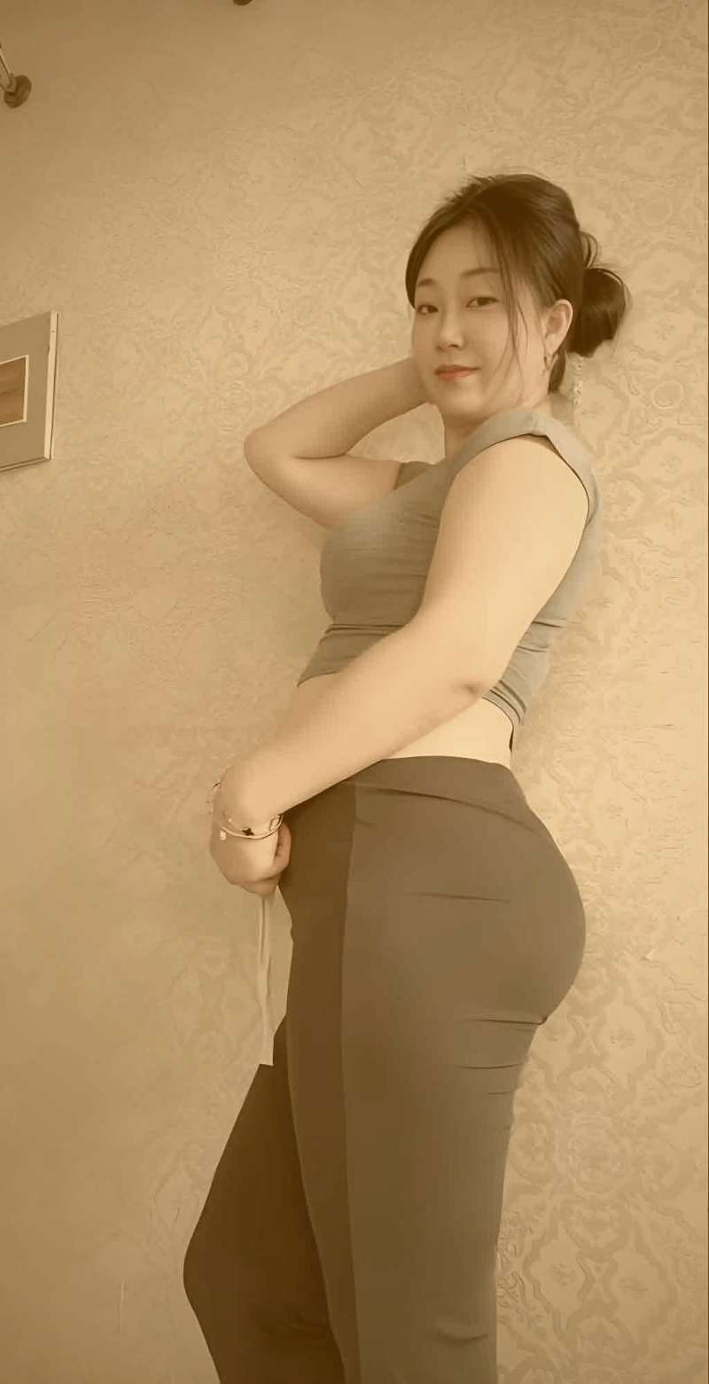 中式恐怖意象：红烛、绣花鞋与旧式婚房
